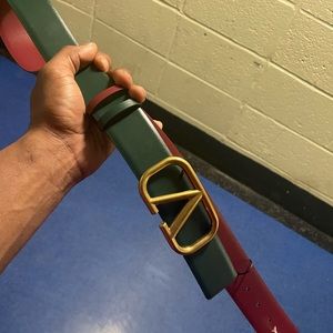 VALENTINO BELT- Green & Burgundy- Size 38- Reversible